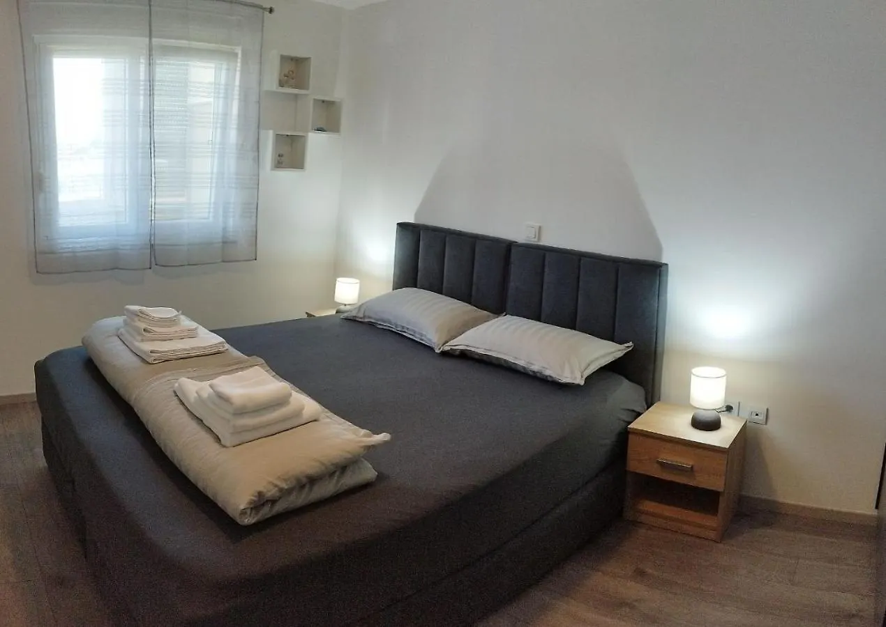 Apartment Luka Pula